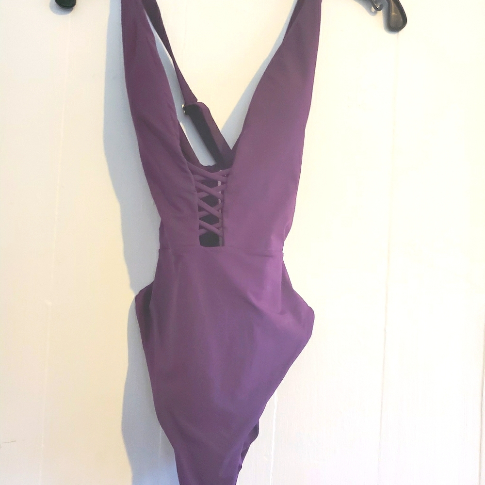 Sexy One Piece High Cut Swimsuit